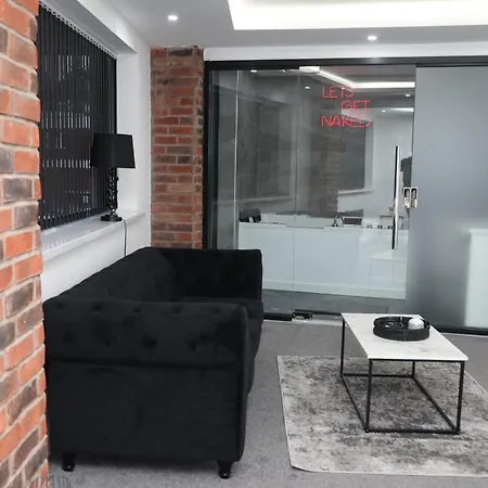 The Hideaway Апартаменты